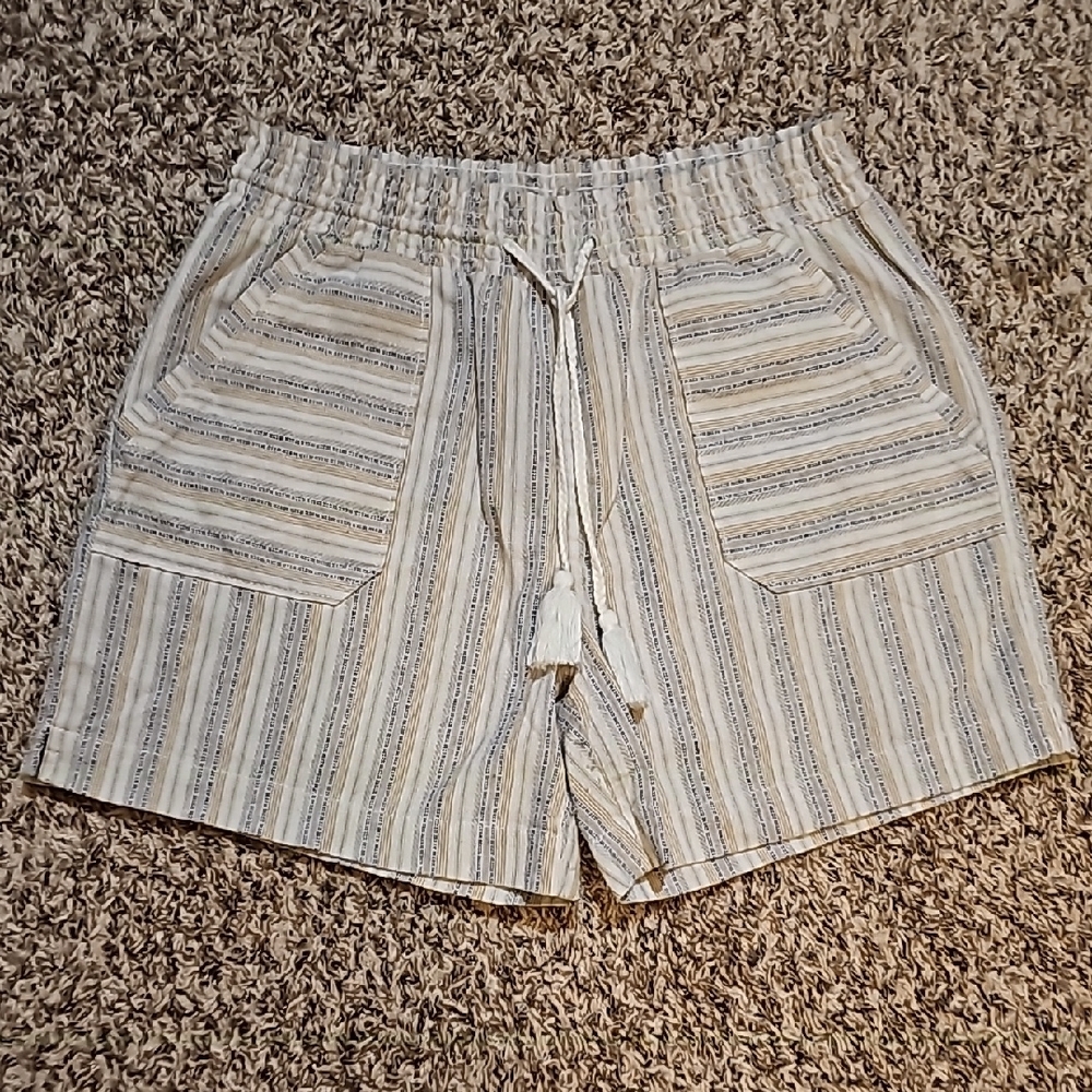 Striped Beige Women's Shorts